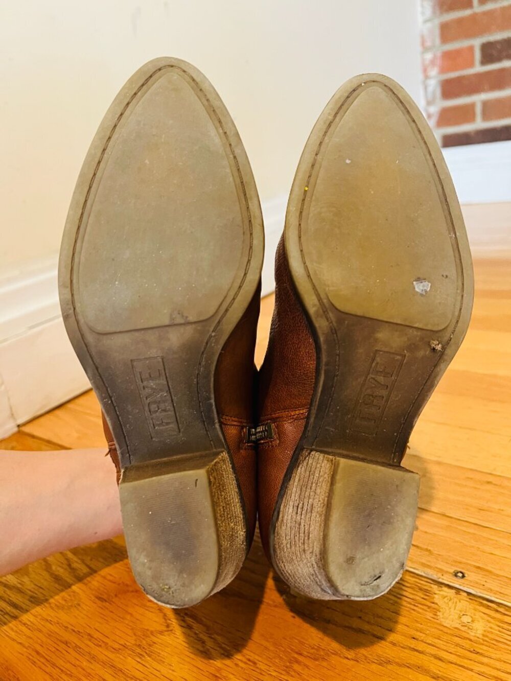 Frye Judith Zip Casual Ankle Booties Womens Size 7.5M Cognac Brown Leather - Picture 10 of 16